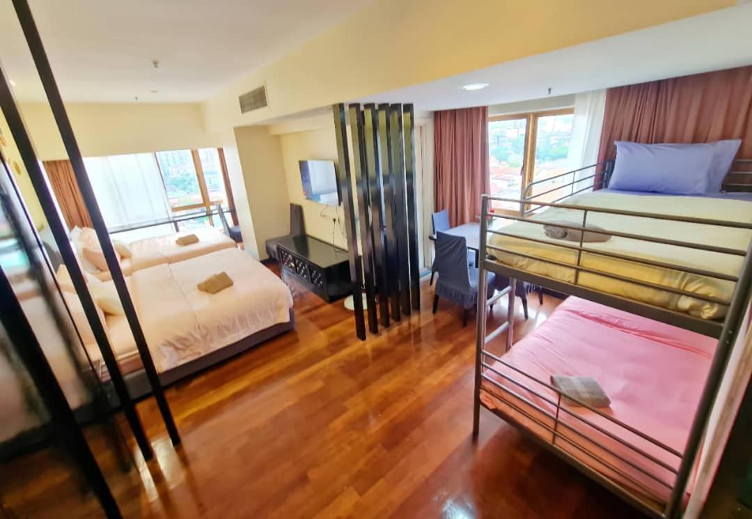 Exclusive Family Suites 5-6 Pax @ Sunway Pyramid Петалінг-Джая Екстер'єр фото