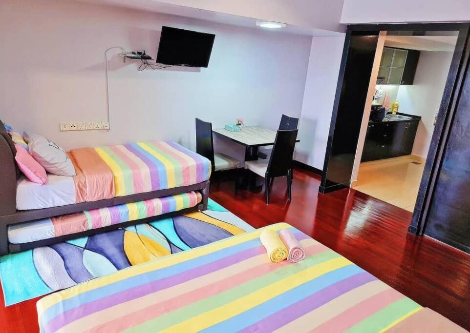 Exclusive Family Suites 5-6 Pax @ Sunway Pyramid Петалінг-Джая Екстер'єр фото