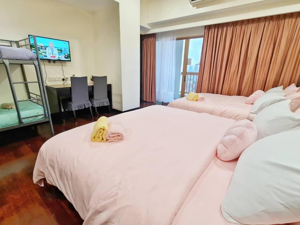 Exclusive Family Suites 5-6 Pax @ Sunway Pyramid Петалінг-Джая Екстер'єр фото